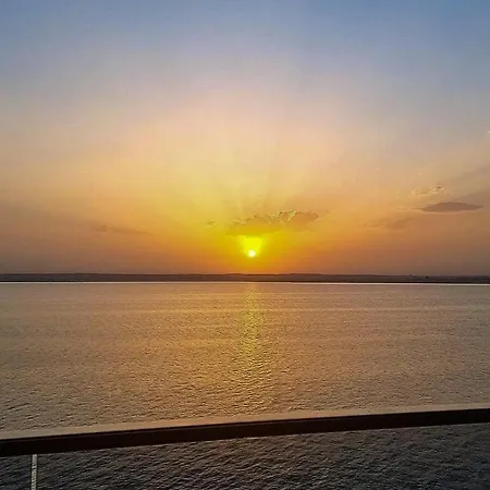 Deluxe View * Mamaia