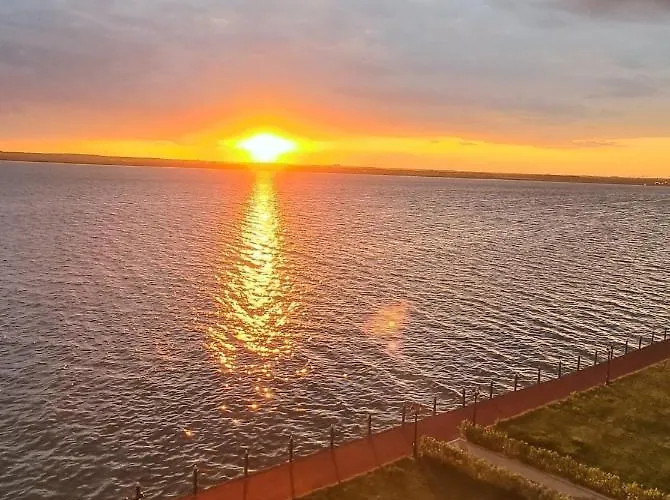 Deluxe View מאמאיה