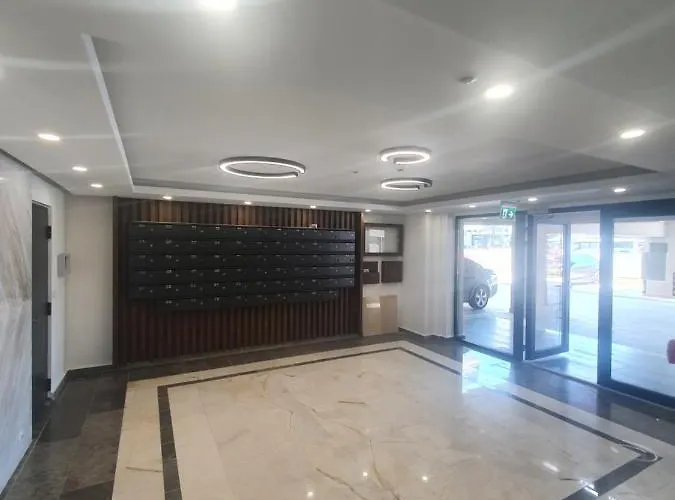 Deluxe View מאמאיה